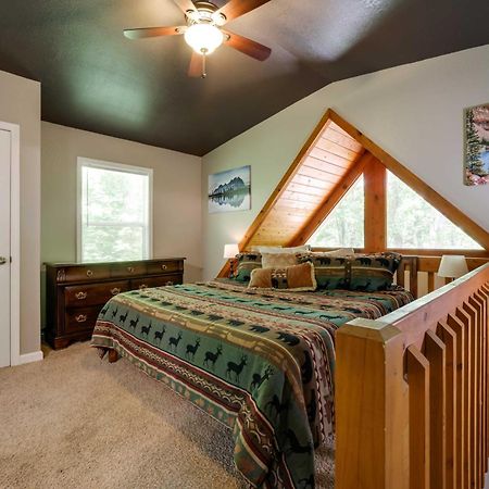 Cozy Whittier Cabin And Yard And Hot Tub, Pets Welcome Exterior photo