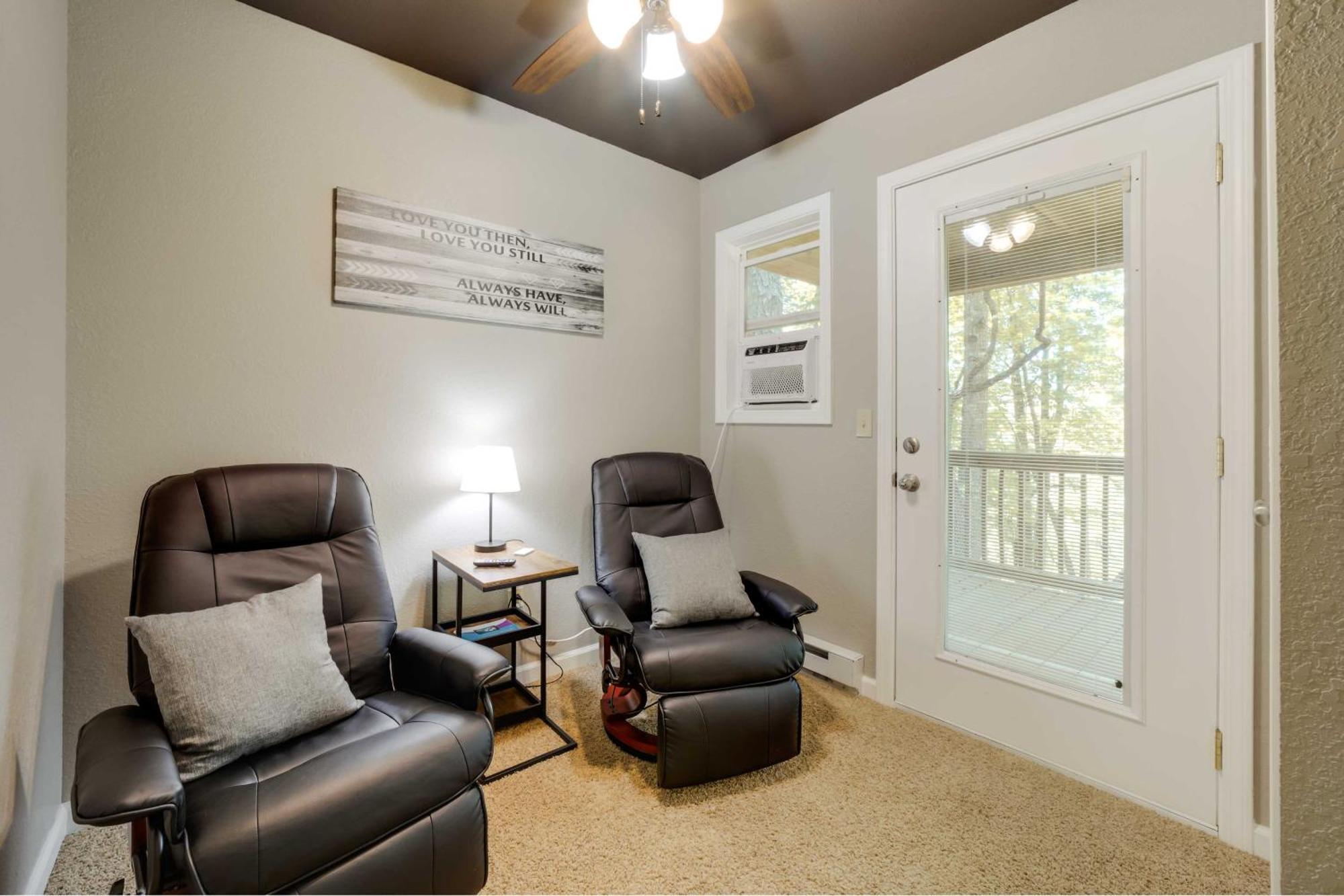 Cozy Whittier Cabin And Yard And Hot Tub, Pets Welcome Exterior photo