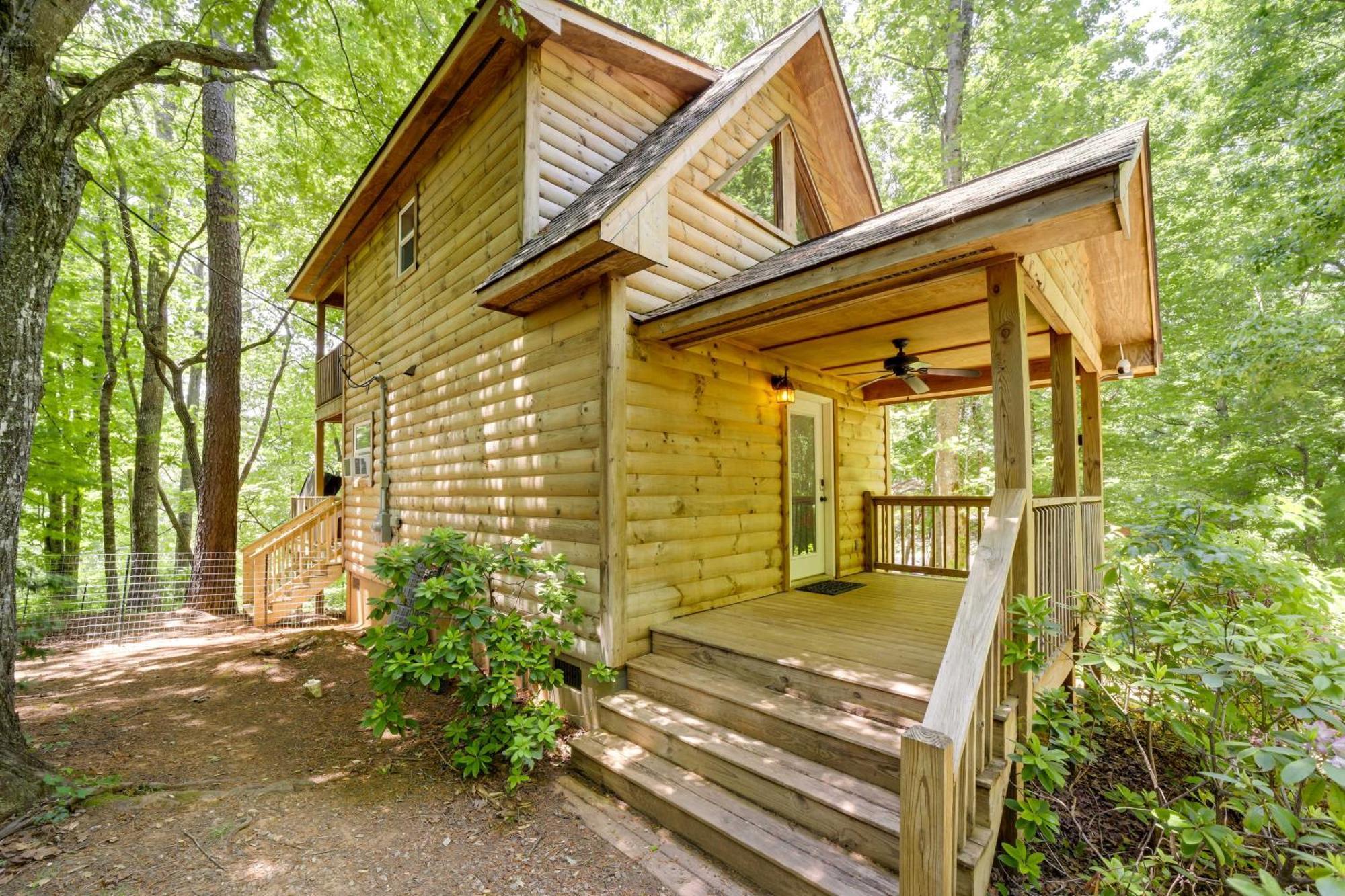 Cozy Whittier Cabin And Yard And Hot Tub, Pets Welcome Exterior photo