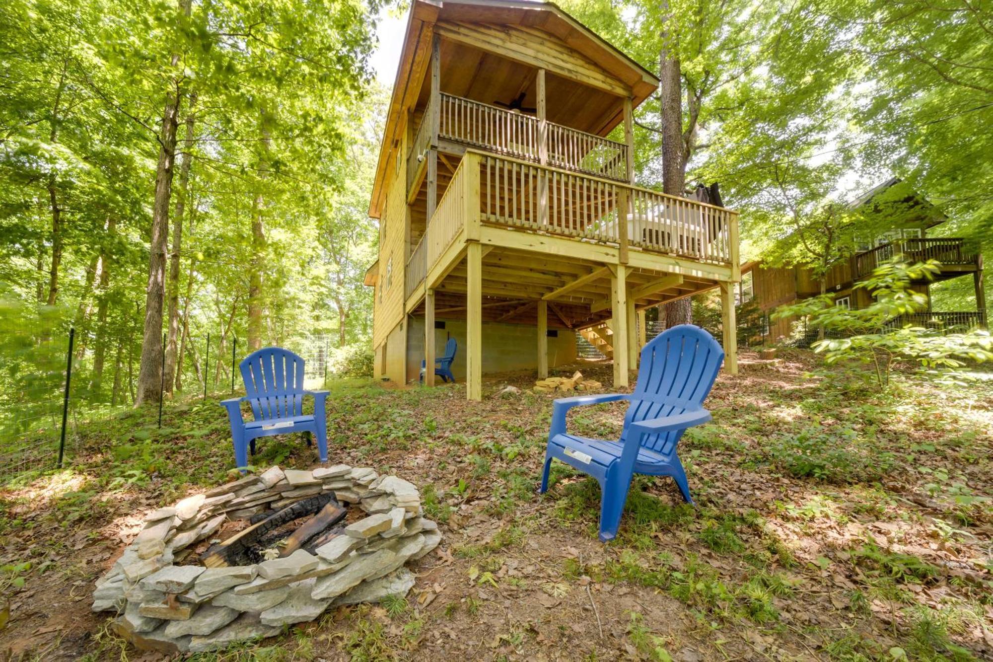 Cozy Whittier Cabin And Yard And Hot Tub, Pets Welcome Exterior photo